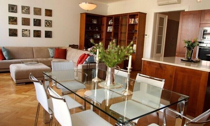 Josefov Apartment | Tasteful Designer Luxury in Heart of Old Town. 5 star, spacious, quiet, perfect!
