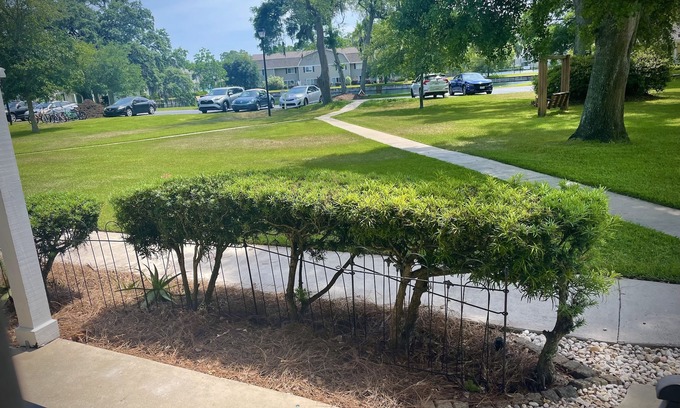 Demere Park Apartment | Tastefully remodeled condo in Ocean Walk. W/2 pools!Walk from pier!