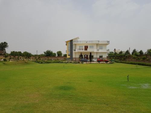 Bhiwadi Villa | Taurus Resorts