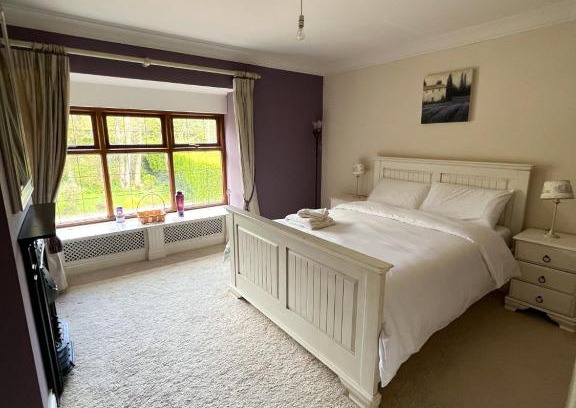 Galway House | Taylors Hill Luxury Guest House