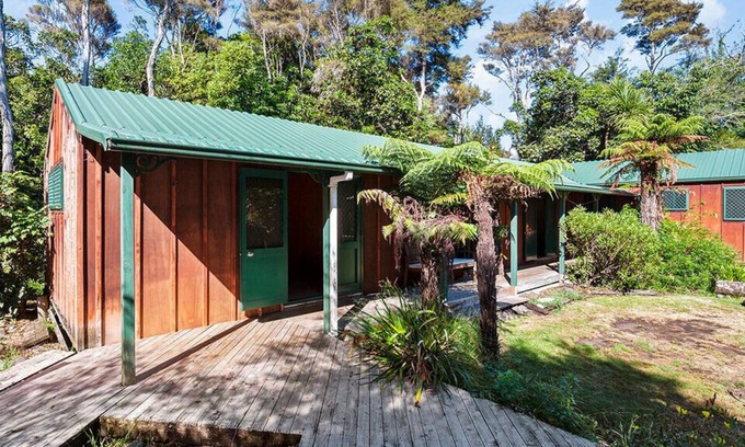 Turangi Cottage | TE AHO LODGE - TURANGI HOLIDAY HOME, family friendly in Turangi