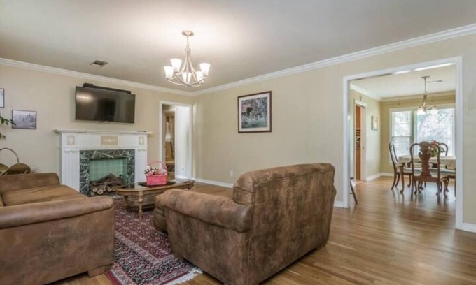 Amarillo House | Texas Adventures Await! Sweet 3BR Home Sleeps 8