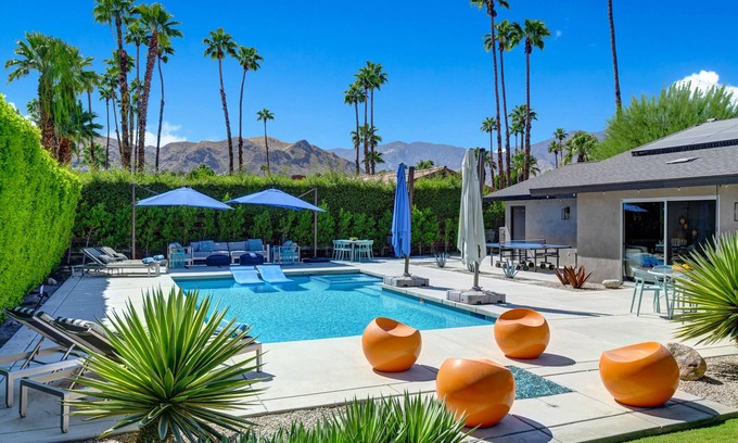 Araby House | The 1600 - Majestic mountain views, private pool & spa