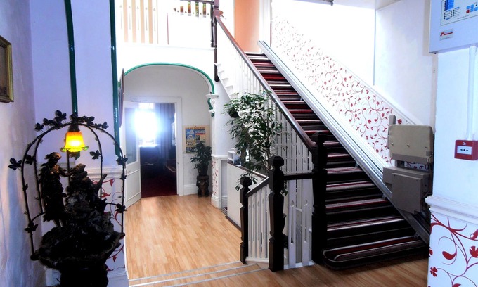 Sandown Hotel | The Altavia Hotel