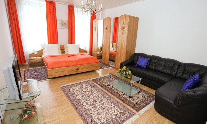 Matzleinsdorf Apartment | The Apartment #15 by Belvedere in Vienna Austria