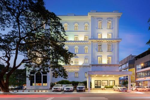 Kochi Hotel | The Avenue Center Hotel