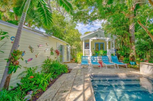 Uptown - Upper Duval House | The Bahama House - Key West