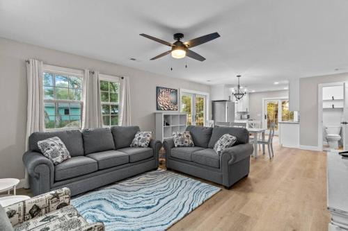 Long Beach House | The Blue Wave Quiet & Cozy Beach Retreat