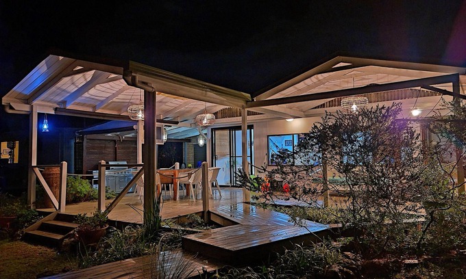 Lake Conjola House | The Boardwalk - tranquil setting by the water