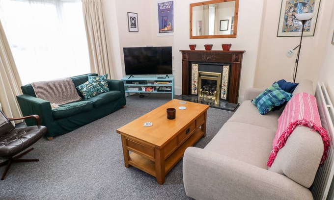 Mumbles Cottage | THE BOOKSHELF, pet friendly, character holiday cottage in Mumbles