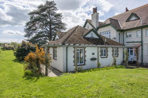 Old Cleeve House | The Bramleys Old Cleeve