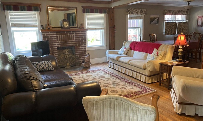 Toccoa House | The Brick House At Currahee