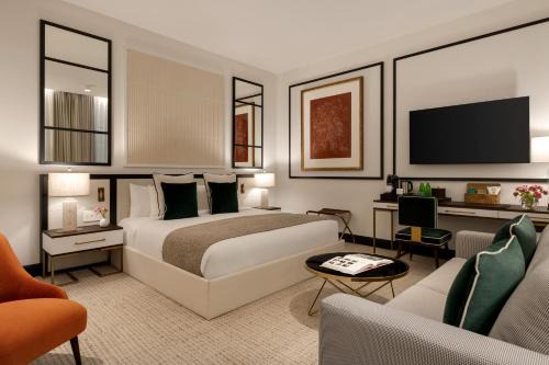 Midtown East Hotel | The Chemists Club Hotel