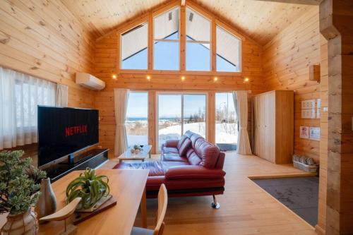 Zenibako House | The Crestview Lodge