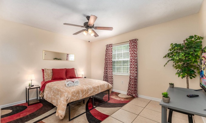 Terrace Park Apartment | The Daffodil, 3bedrooms