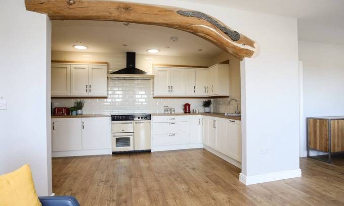 Dwyran Cottage | The Elberry