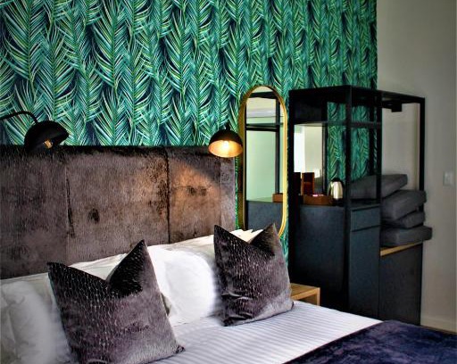 Selborne Bed & Breakfast | The Executive Bed and Breakfast