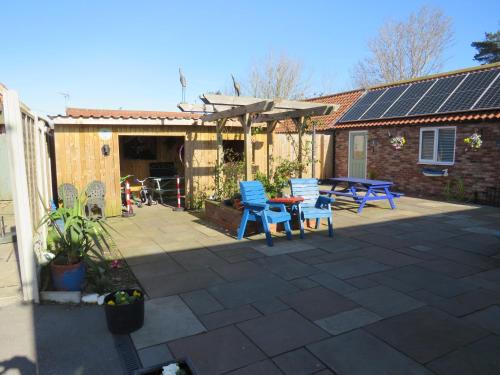 Bridlington House | The Feed Room At Eastmoor Farm Fully Renovated Fully Equipped 2 Bed Luxury Mews Cottage 1 Mile from the Beach