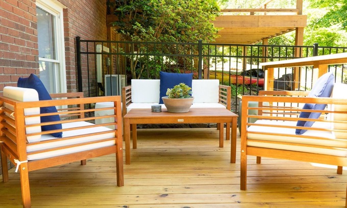Lynn Apartment | The Fiddle Leaf Getaway- Your Outdoor Oasis Near TIEC and mountains!