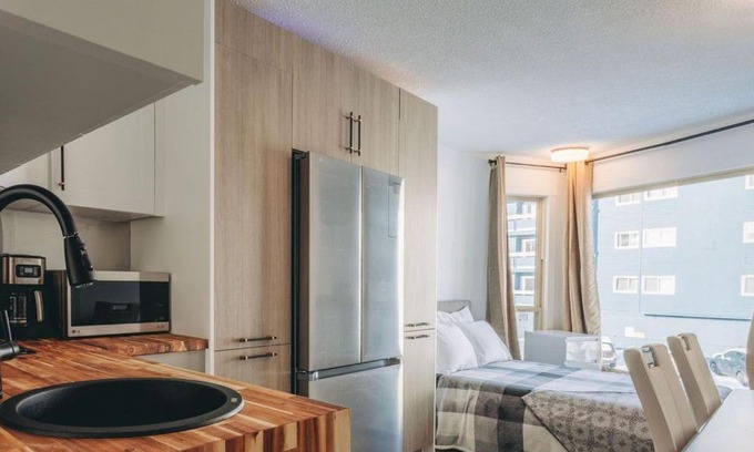 Big White Ski Resort Apartment | The Fjall Ski-In Ski-Out Village Studio