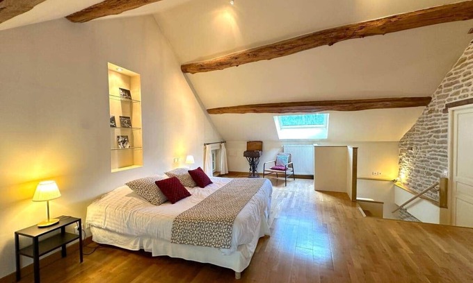 Montoillot House | The Fleurières