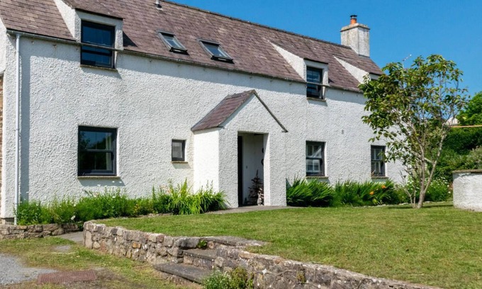 Horton House | The Forge in the beautiful Swansea