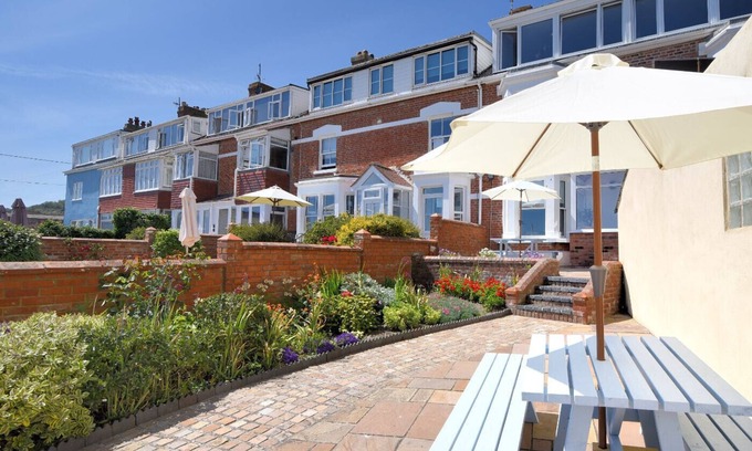 Lyme Regis Apartment | The Garden Suite