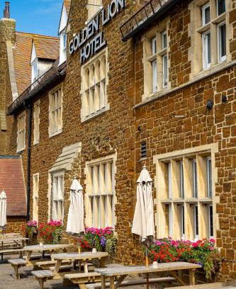 Hunstanton Hotel | The Golden Lion Hotel