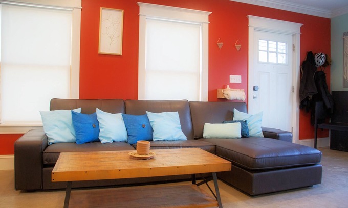 Goshen House | The Goshen House - close to downtown with hot tub