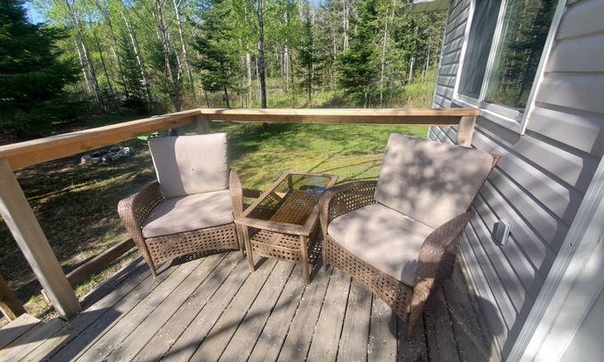 Strong Cabin | The Happy Place
