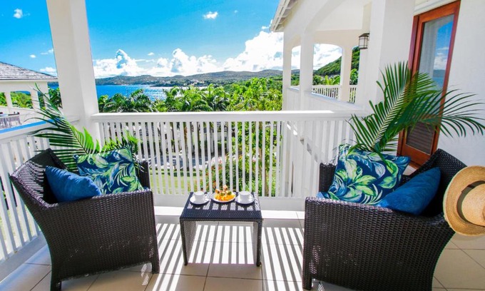 Freetown Resort | The Hideaway at Hughes Point