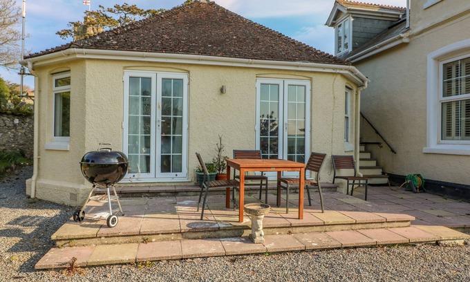 Thurlestone Cottage | THE HIDEAWAY, pet friendly, country holiday cottage in Thurlestone