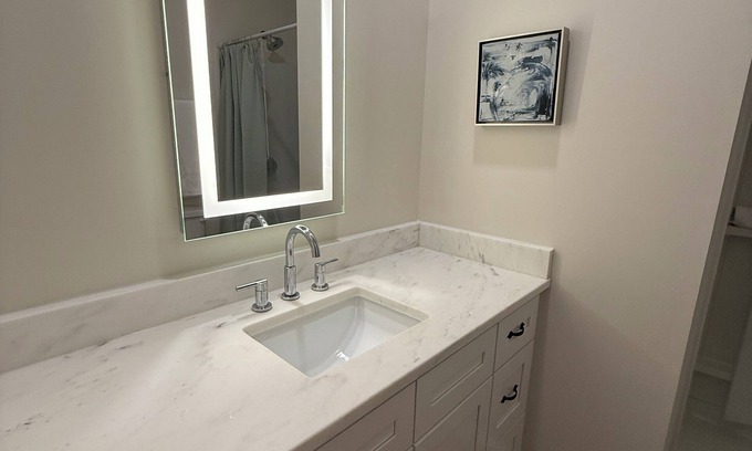 Camden Apartment | The Hobkirk Suite