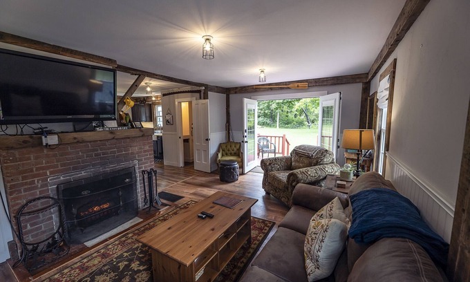 Northfield House | The Inn at Knife Shop Falls - A Historic Waterfront Getaway
