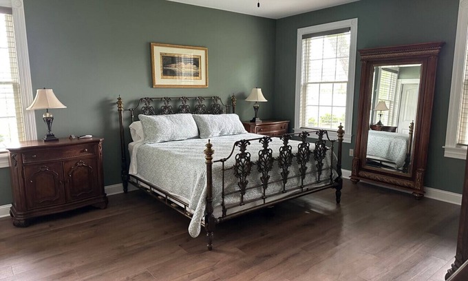 Pittstown Bed & Breakfast | The Inn at Peacfield Farms