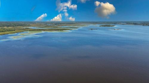 Spring Grove House | The Jackson Cottage on Grass Lake Waterfront 2 1 Nautical Cottage with Hot Tub Firepit & Year-Round Fun