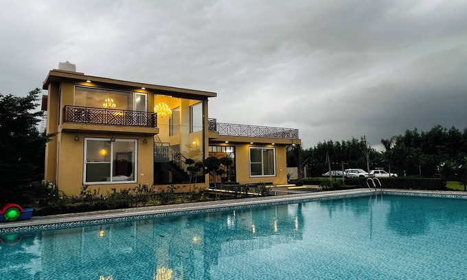 Taoru Villa | The Kohinoor Farm- A lux retreat with pvt, pool in Manesar, close to Delhi/NCR