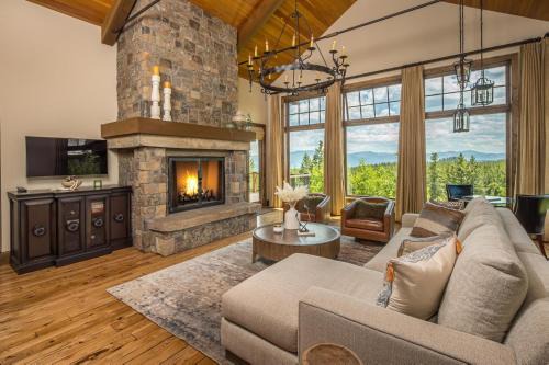 Spanish Peaks House | The Last Best Chalet