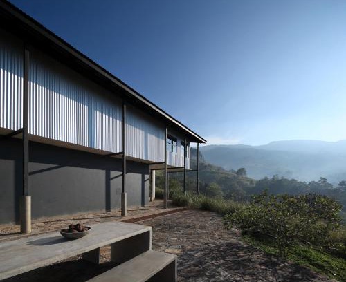 Moragolla Villa | The Lone Pine - Architect's Villa for adventure & retreat