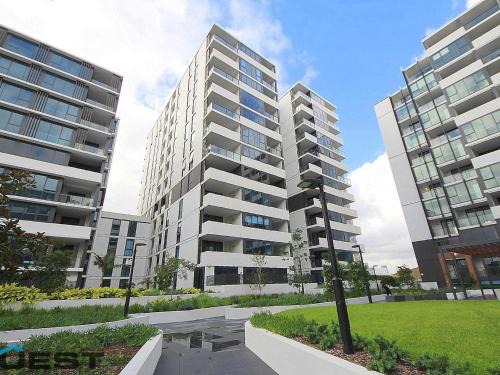 Bankstown Apartment | The Luxury Penthouse at Spring Square