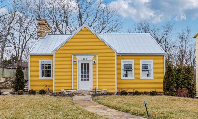 Augusta Cottage | The Marigold Cottage by StayLage