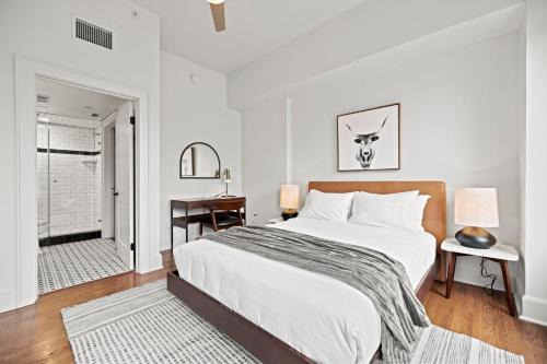Downtown San Antonio Apartment | The Maverick, powered by Placemakr - River Walk