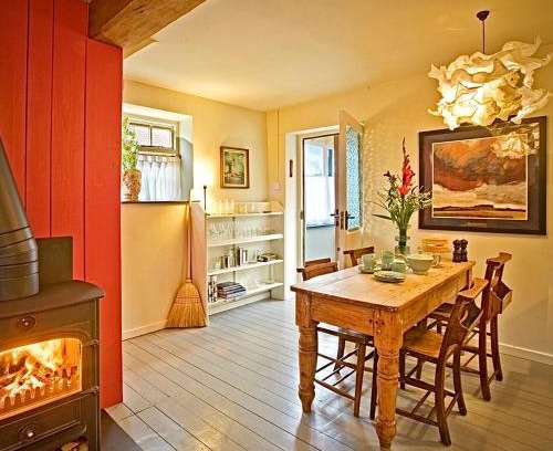 Field Dalling House | The Meeting House