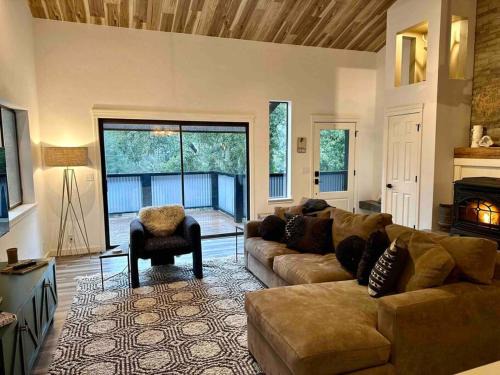 Nevada City House | The Mini Retreat A Cascade Cutie