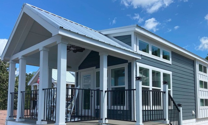 Sherrills Ford Apartment | The Minnow - A Tiny Home on Lake Norman