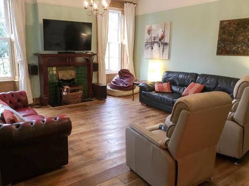 Annan House | The Moat House