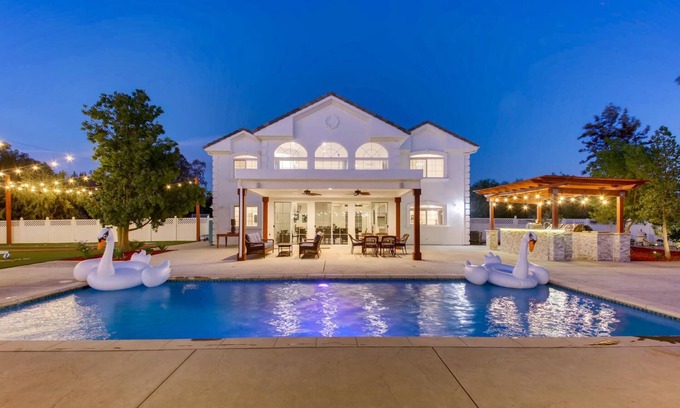 Temecula Villa | The Most Popular Vacation Rental in Wine Country!