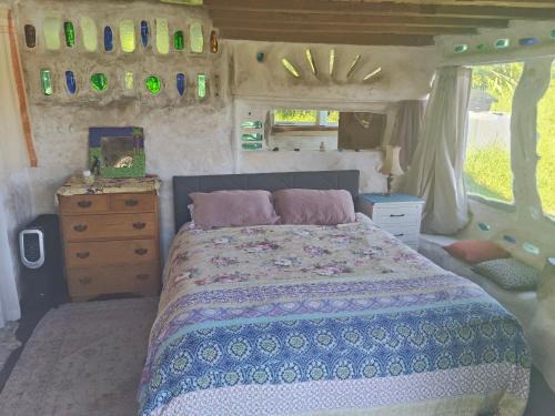 Raglan House | The MUD HOUSE