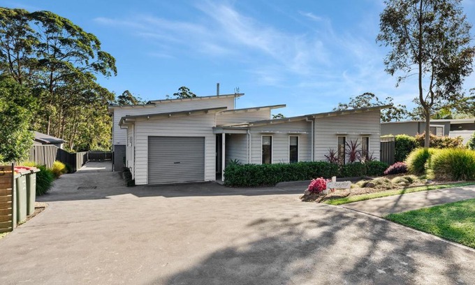Huskisson House | The Oasis of Calm by Experience Jervis Bay