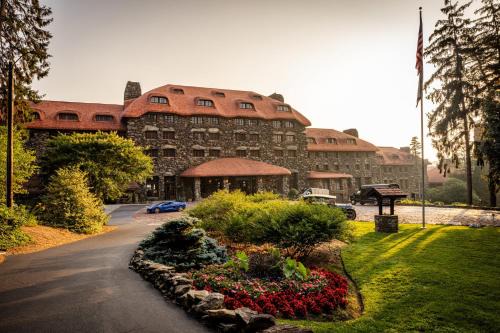 Grove Park- Sunset Resort | The Omni Grove Park Inn & Spa - Asheville